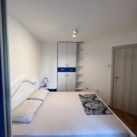 Zak Apartment *